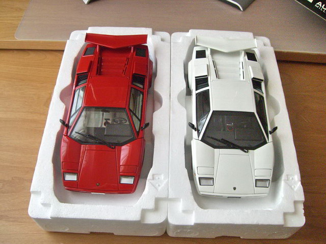 1 18 Autoart Lamborghini Countach 5000S White