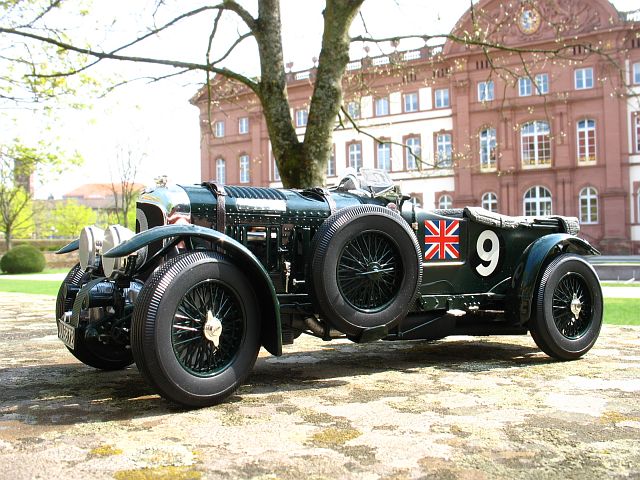 http://www.modelcar.hk/wp-content/uploads/2009/11/bentley_blower_04.jpg