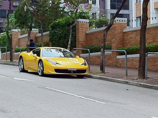 f430yellow