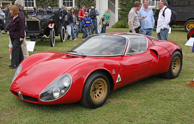 800px-Alfa_Romeo_Tipo_33_Stradale_Front